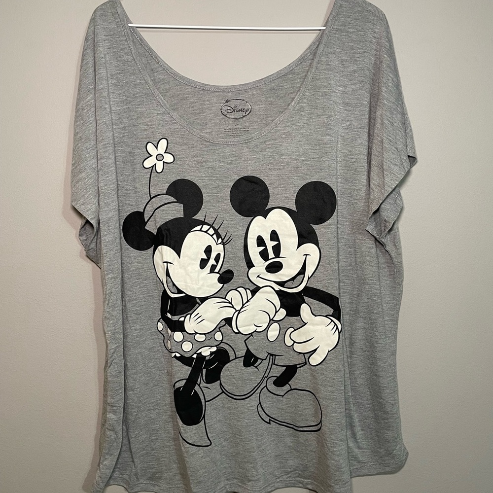 Disney Gray Mickey and Minnie Mouse Tee Off the Shoulder 2X EUC